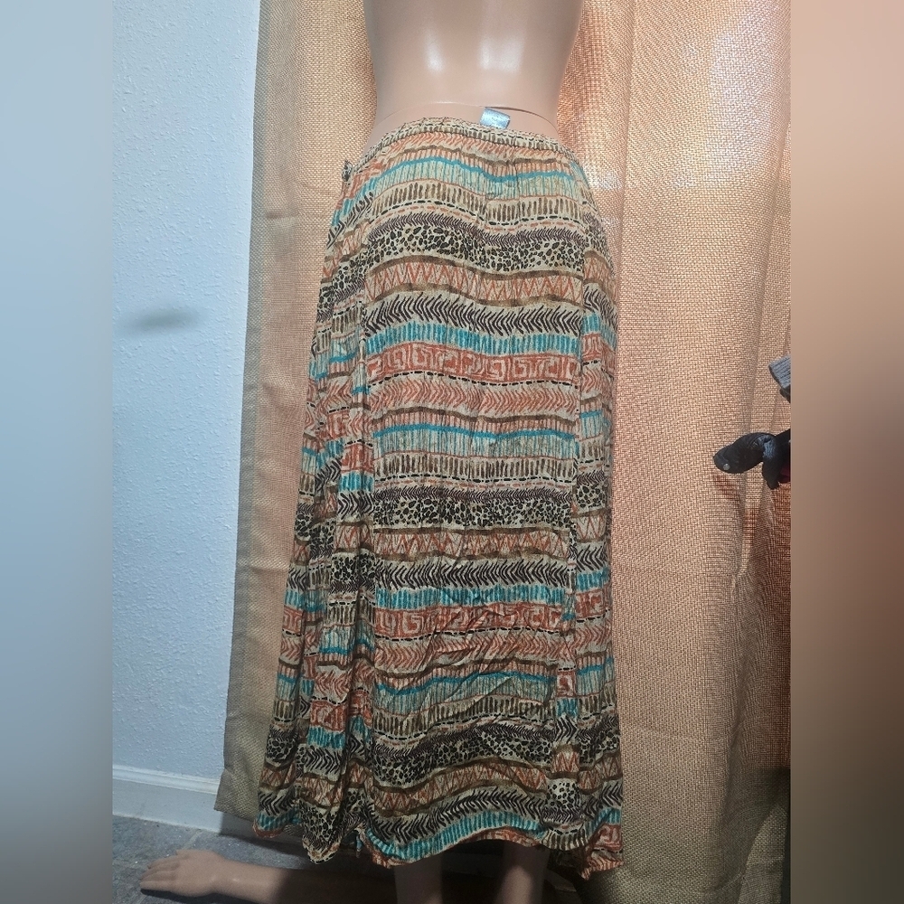Multicolor Patterned Maxi Skirt - Picture 4 of 4